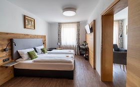 Hotel Zum Ehem. Koenigl. Bayr. Forsthaus